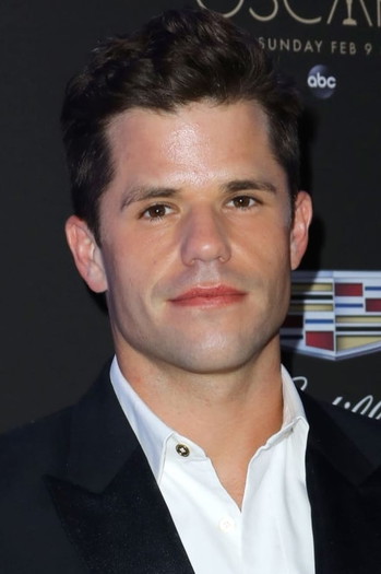 Photo of actor Charlie Carver