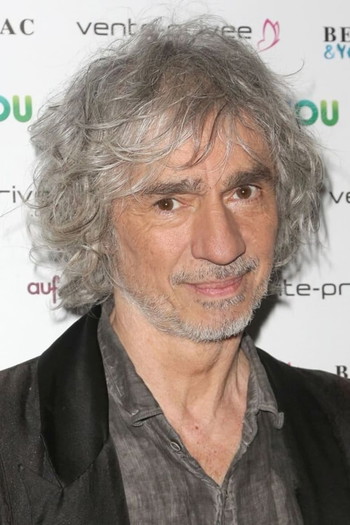 Photo of actor Louis Bertignac