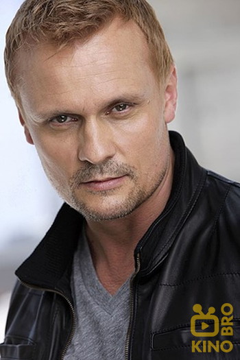 Photo of actor Carsten Norgaard