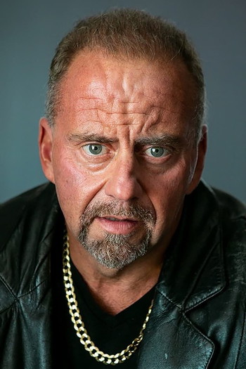 Photo of actor Michael Kaycheck