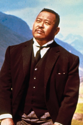 Photo of actor Harold Sakata