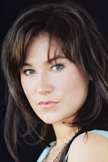 Photo of actress Colleen Rennison