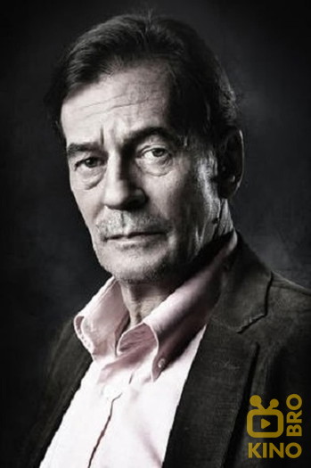 Photo of actor Tony Isbert