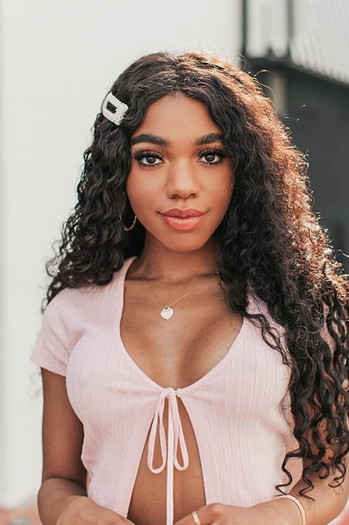 Photo of actress Teala Dunn