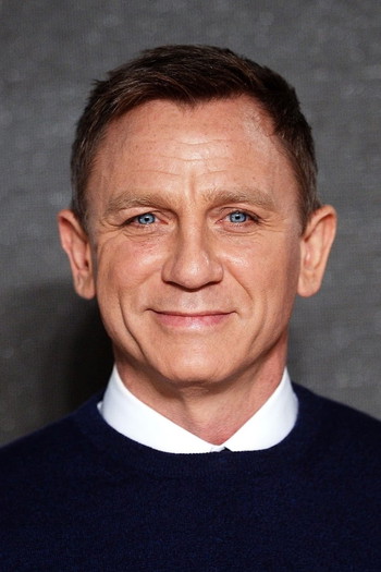 Photo of actor Daniel Craig