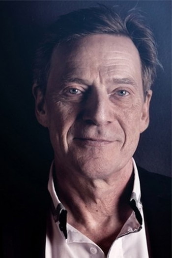 Photo of actor Jesper Christensen