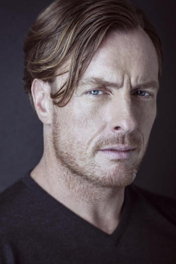 Фото актора Toby Stephens