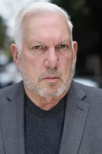 Photo of actor Stephen Stapinski