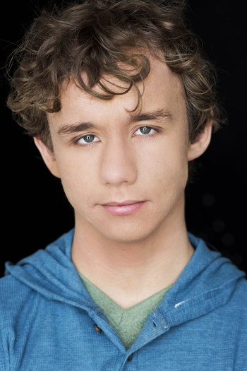 Photo of actor Carsen Warner