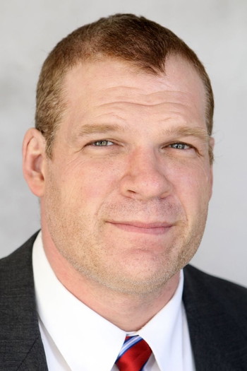 Photo of actor Glenn Jacobs