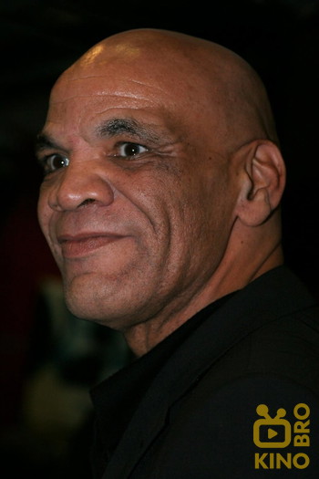 Photo of actor Paul Barber