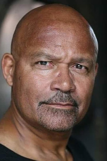 Photo of actor Louis Emerick