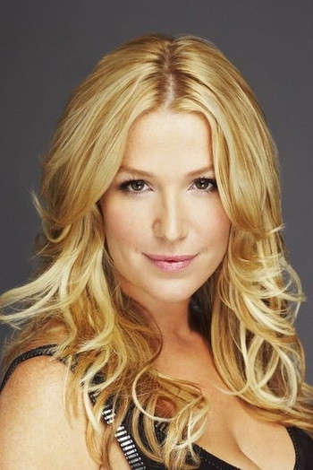 Photo of actress Poppy Montgomery