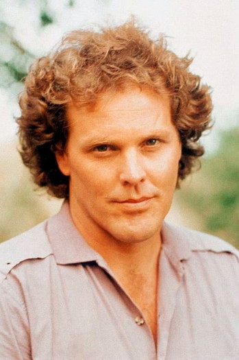 Фото актёра Wings Hauser