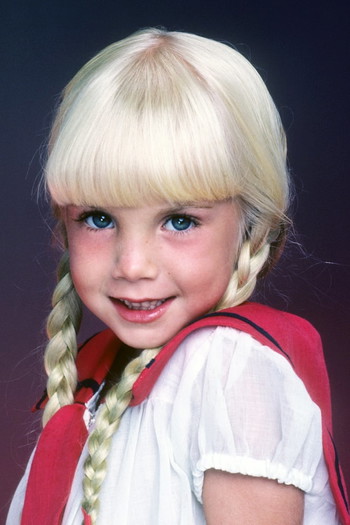 Photo of actress Heather O\'Rourke