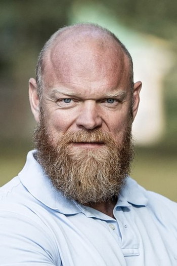 Photo of actor Magnus Samuelsson