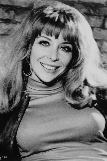 Photo of actress Angelique Pettyjohn