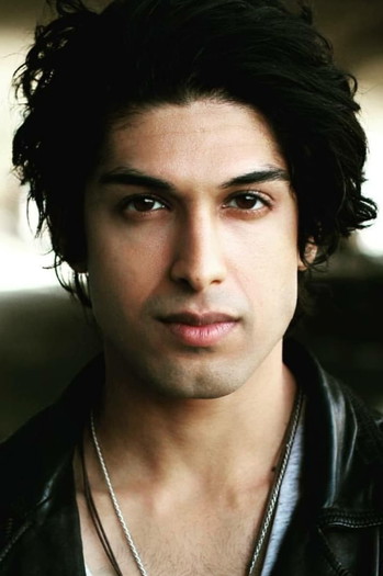 Photo of actor Kunal Sharma