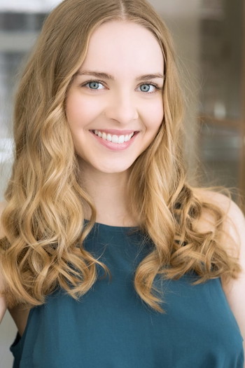 Photo of actress Darcy Rose Byrnes