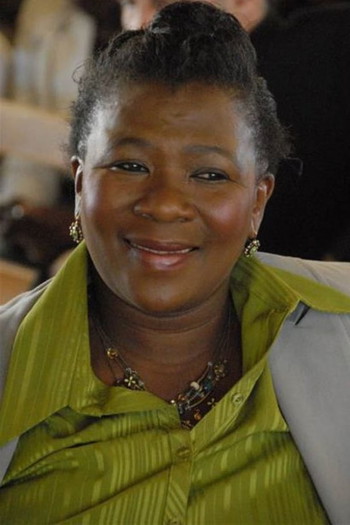 Photo of actress Sylvia Mngxekeza