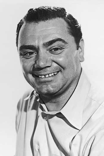 Photo of actor Ernest Borgnine