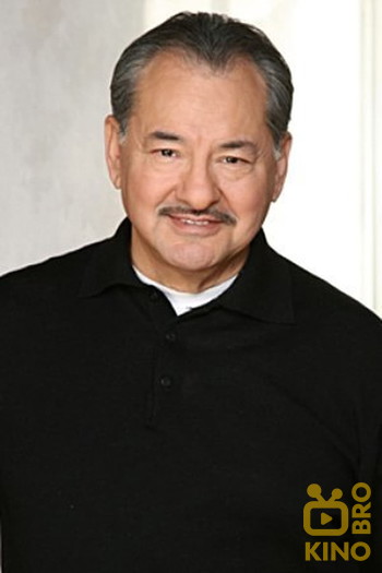 Photo of actor Joe Minjares