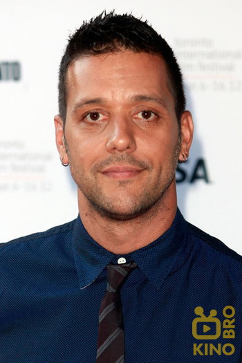 Photo of actor George Stroumboulopoulos