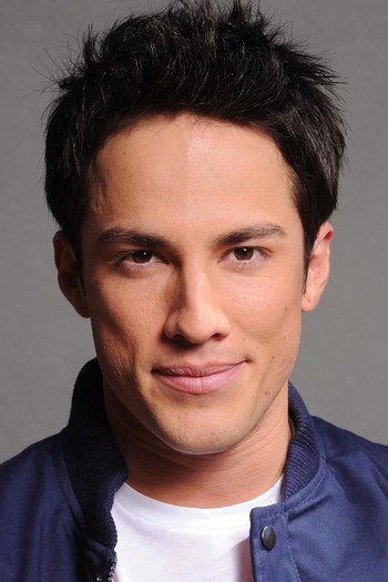 Photo of actor Michael Trevino