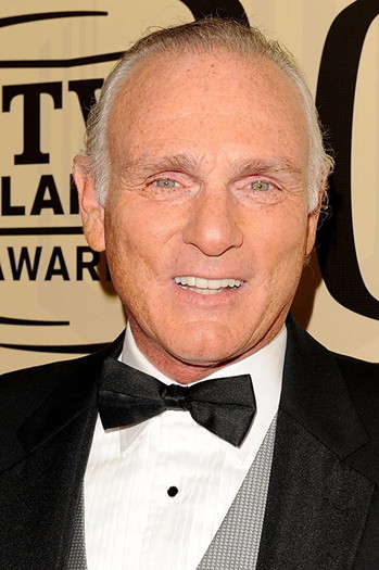 Photo of actor Joe Regalbuto