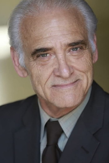 Photo of actor Bryan Kent