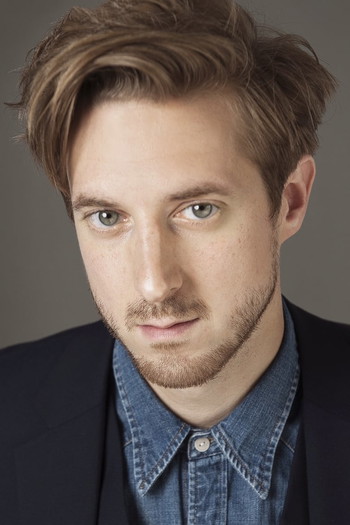 Photo of actor Arthur Darvill