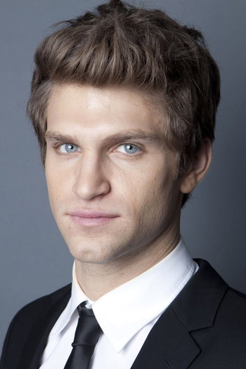 Фото актора Keegan Allen