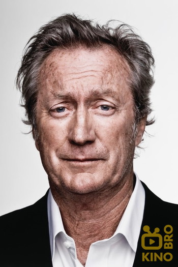 Photo of actor Bryan Brown