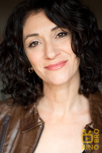 Photo of actress Dina Gillespie