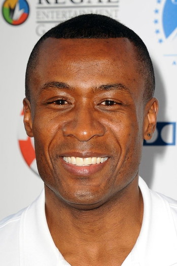 Photo of actor Sean Blakemore