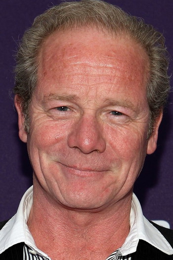 Photo of actor Peter Mullan