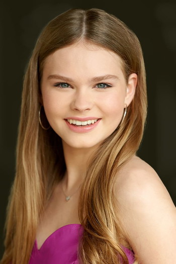 Photo of actress Kaitlyn Chalmers-Rizzato