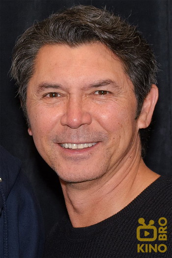 Photo of actor Lou Diamond Phillips