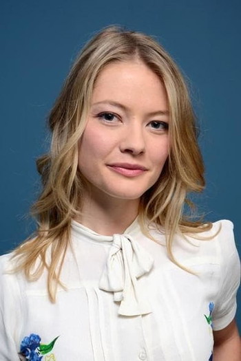 Photo of actress Sarah Allen