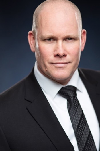 Photo of actor Shaw Madson