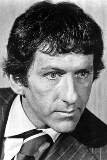 Photo of actor Barry Newman