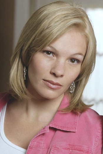 Photo of actress Abby Brammell