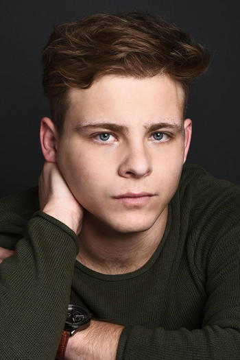 Photo of actor Jonathan Lipnicki