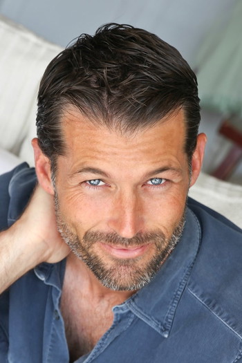 Photo of actor Zen Gesner