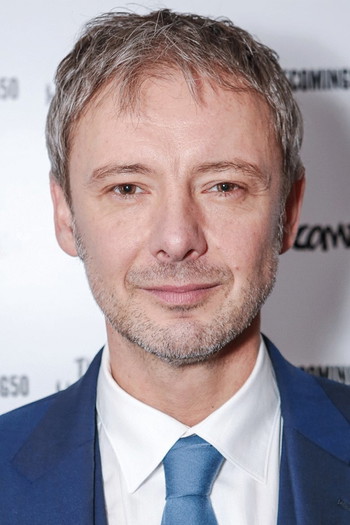 Photo of actor John Simm