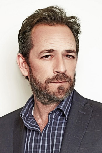 Photo of actor Luke Perry