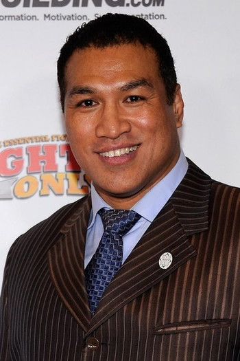 Photo of actor Ray Sefo