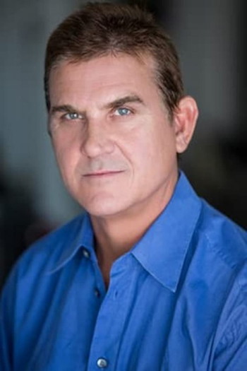 Photo of actor Dean Kreyling