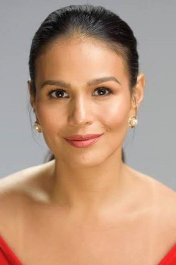 Photo of actress Iza Calzado