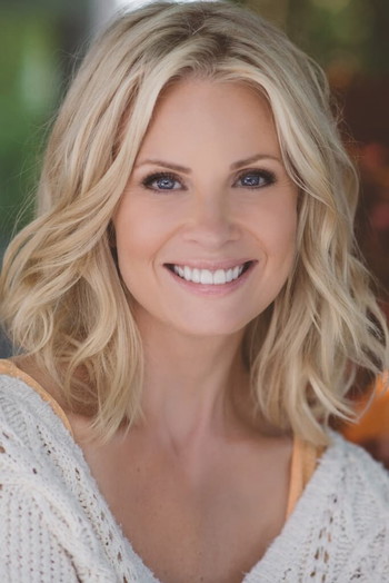 Photo of actress Monica Potter